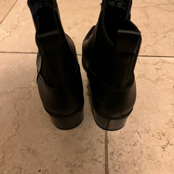 A New Day 7.5 Gwen Low Shaft Pointed Toe Ankle Chelsea Boots Stack Heeled Black - Picture 8 of 10